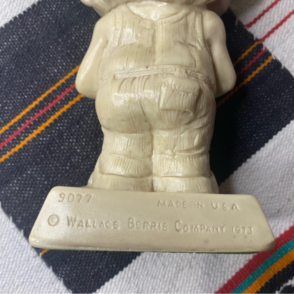 Vintage 1973 Wallace Berrie & Company Sillisculpt. #9077. USA. Great shape! 6”. - Picture 5 of 10